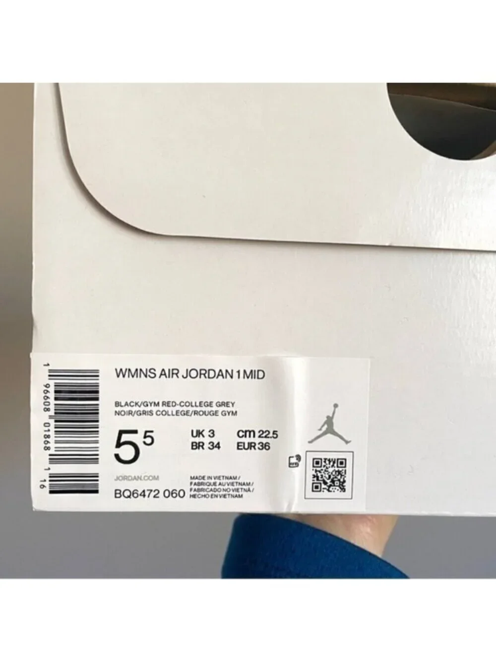 Air Jordan 1 Mid Black / Grey / Red Sneakers - 5.5US, BNIB
